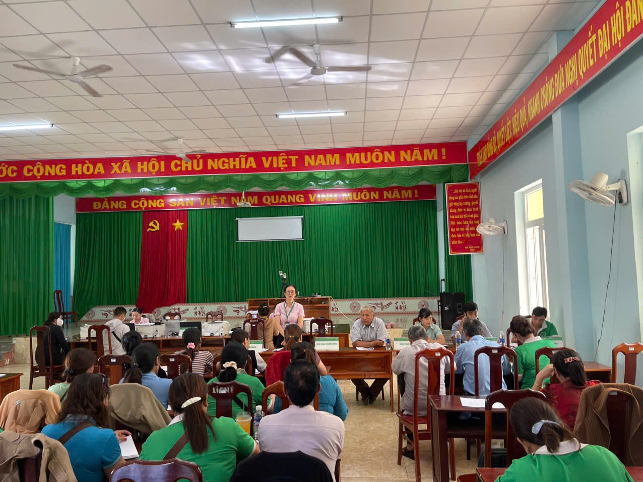 TÍN DỤNG CHÍNH SÁCH XÃ HỘI - GẮN KẾT Ý ĐẢNG LÒNG DÂN TRÊN ĐỊA BÀN XÃ QUẢNG PHÚ