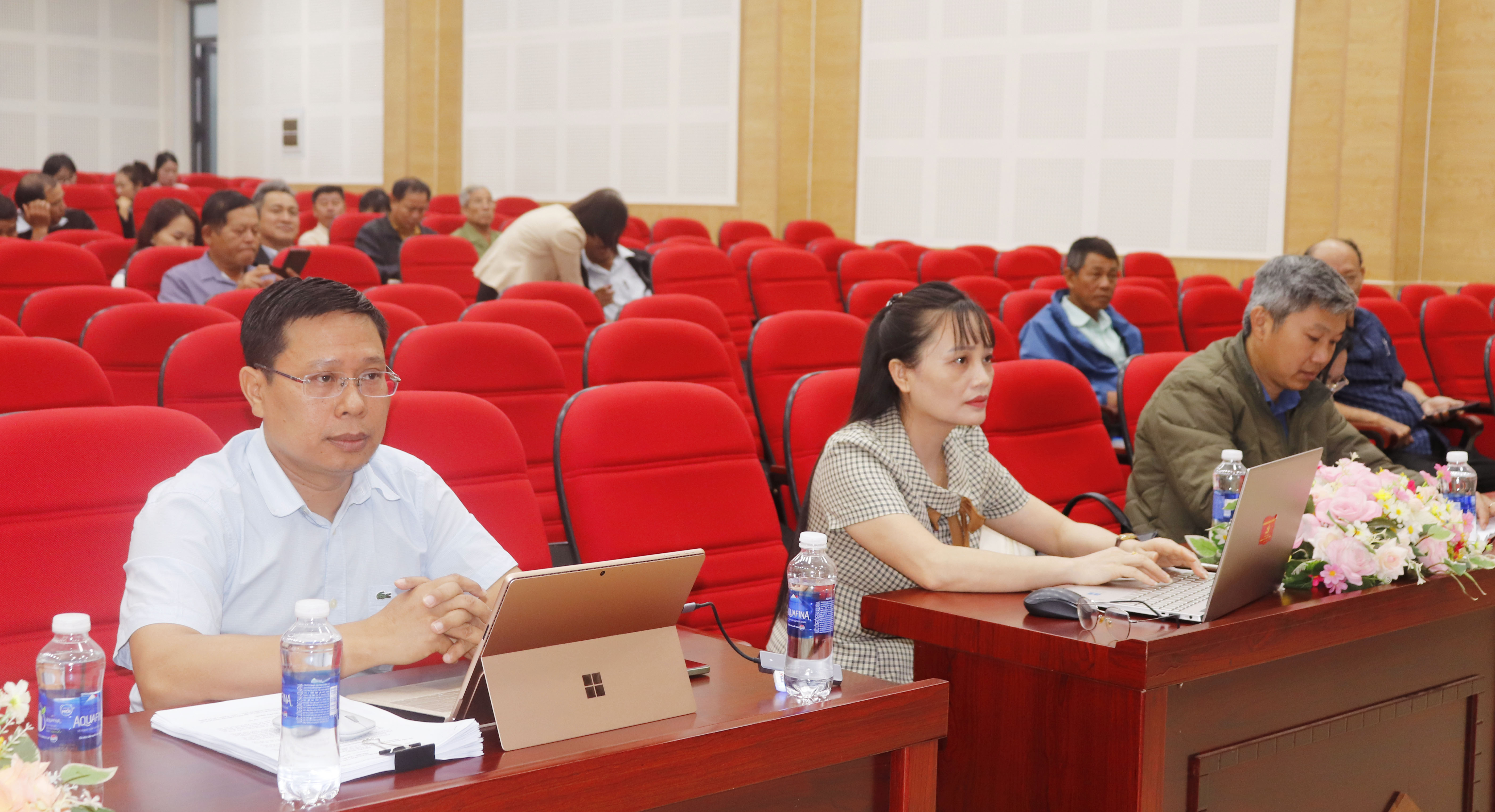 Ủy ban bầu cử tỉnh tổ chức Hội nghị trực tuyến Họp trực tuyến đánh giá, rút kinh nghiệm trước ngày bầu cử