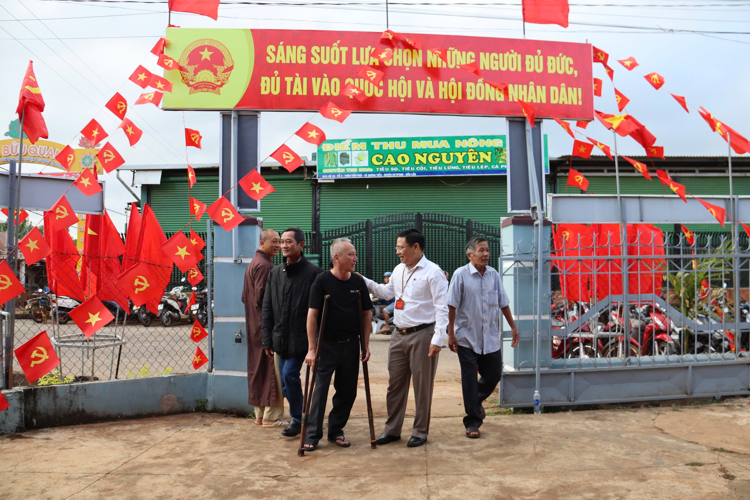 38 KHU VỰC BỎ PHIẾU TRÊN ĐỊA BÀN XÃ QUẢNG PHÚ: ĐỒNG LOẠT KHAI MẠC NGÀY HỘI TOÀN DÂN ĐI BẦU CỬ 15/3/2026