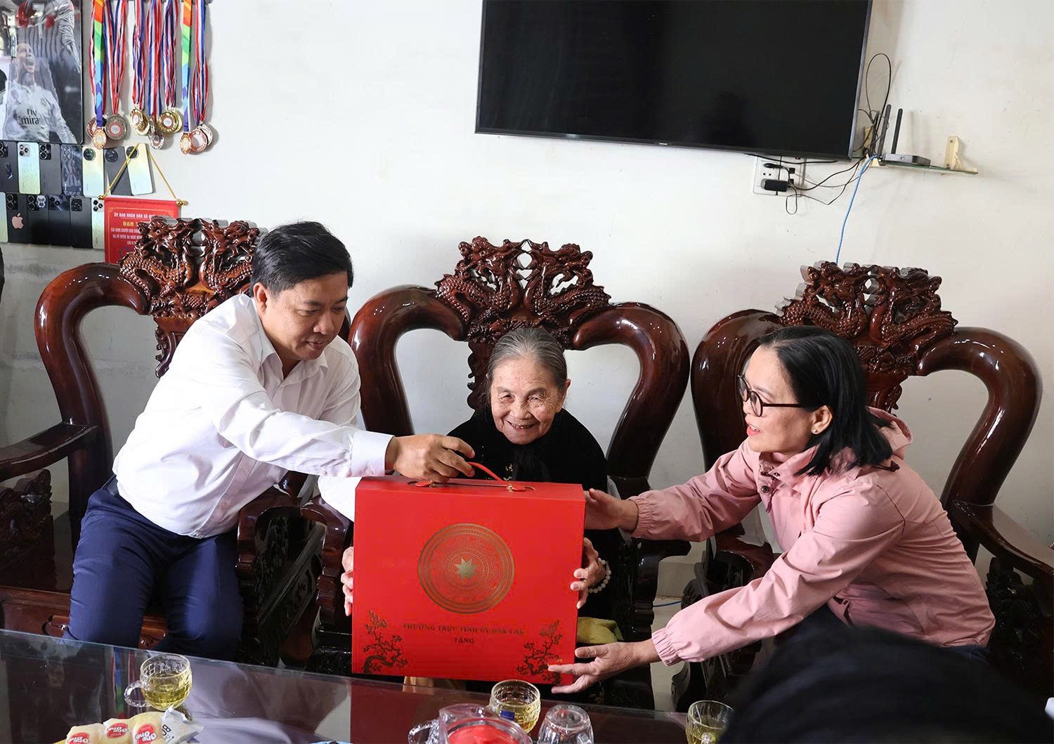 z7476125873444_2416e25c771a9c9985dd135bf17392b4