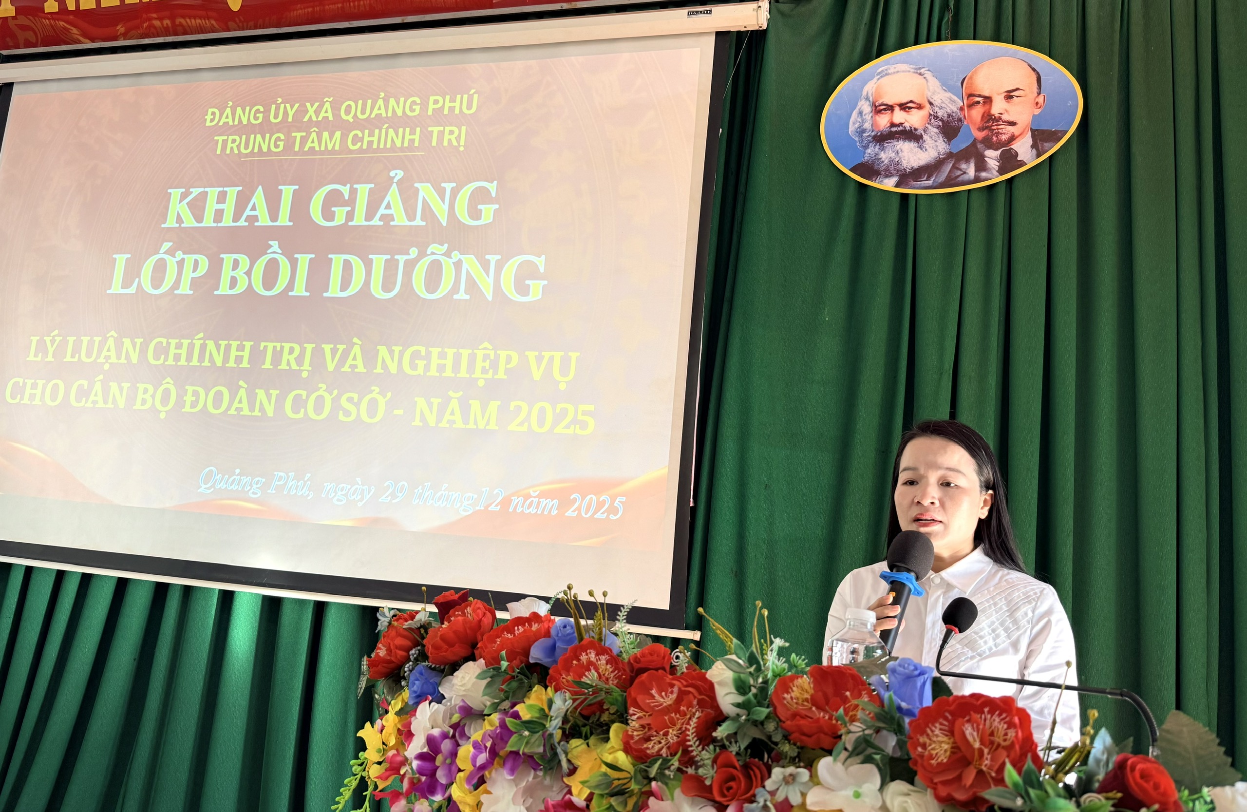 Bồi dưỡng lý luận chính trị và tập huấn kỹ năng cho cán bộ đoàn năm 2025