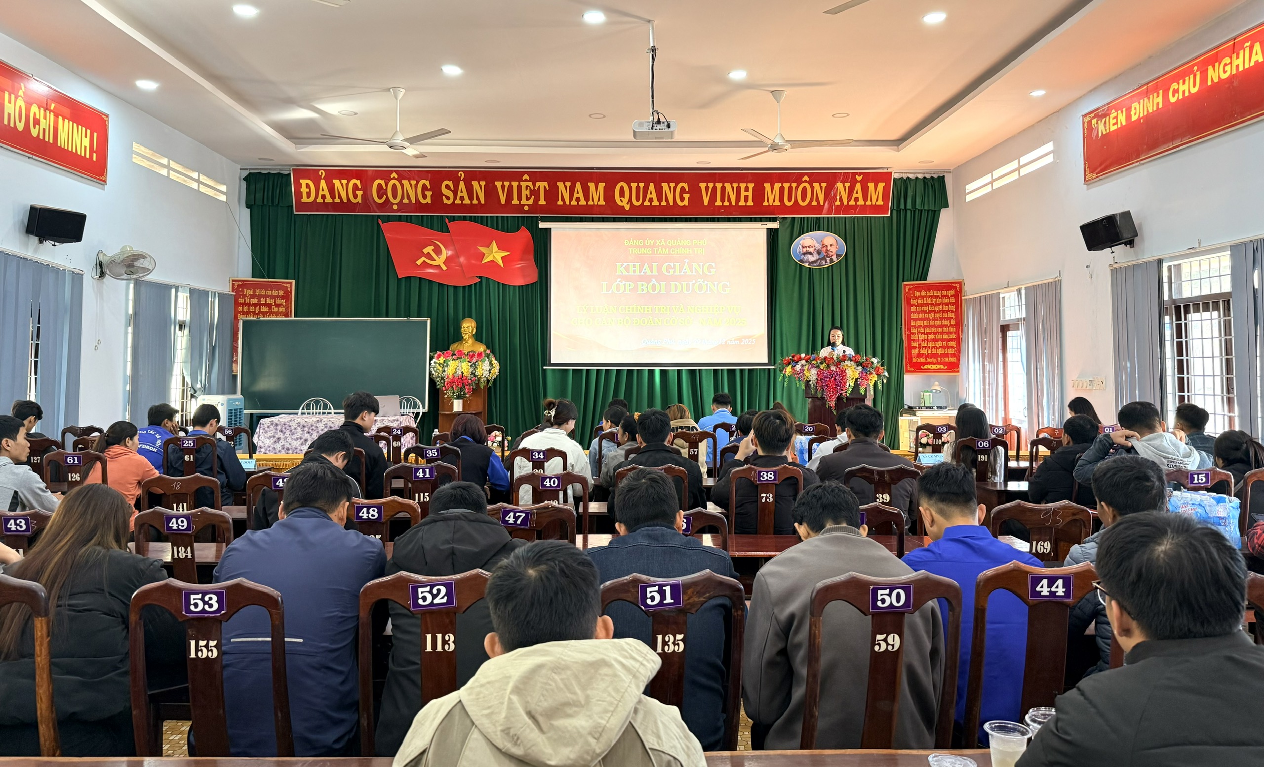 z7375476645639_654ce7a02558645eaddc5279ae729b83