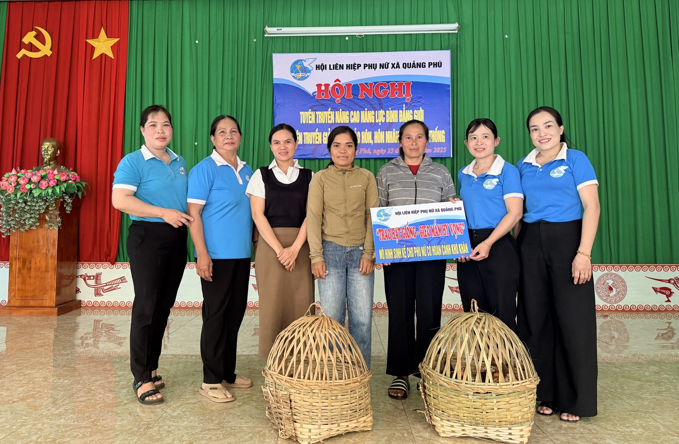 z7358042070235_fe7de9e30e5e9422d714999f4825f072