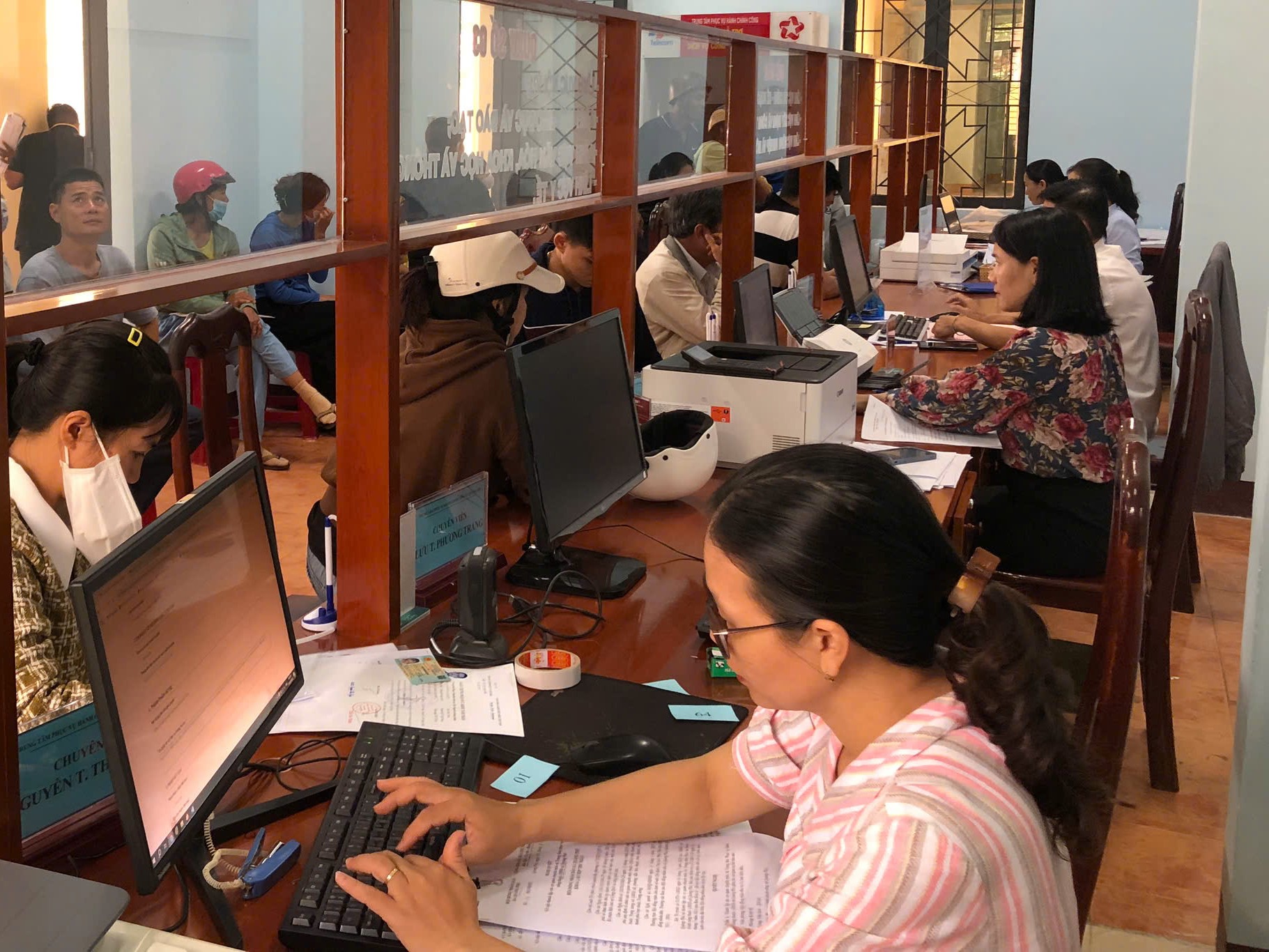 Trung tâm phục vụ hành chính công xã Quảng Phú phát huy hiệu quả chính quyền địa phương 2 cấp